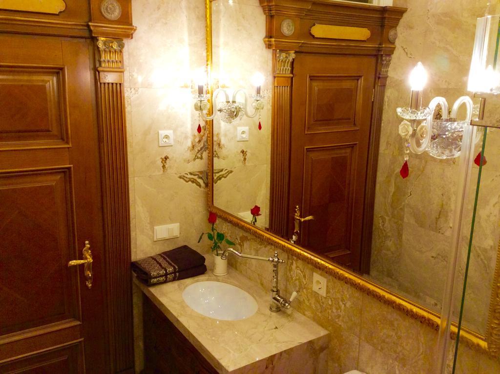 Luxury Pilies Avenue Apartment Vilnius Luaran gambar