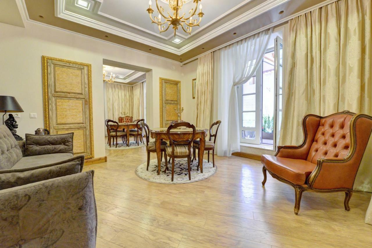 Luxury Pilies Avenue Apartment Vilnius Luaran gambar